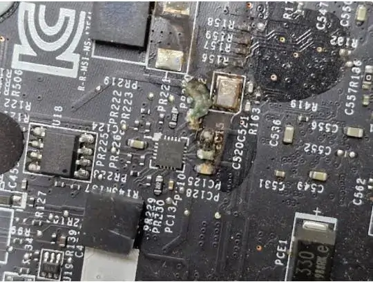 לוח (מעגל מודפס) לפני תיקון 1