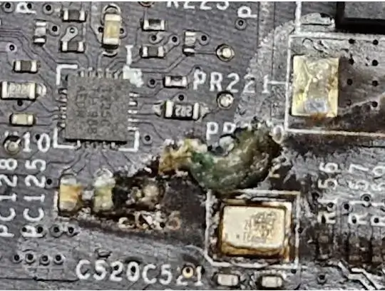 לוח (מעגל מודפס) לפני תיקון 2